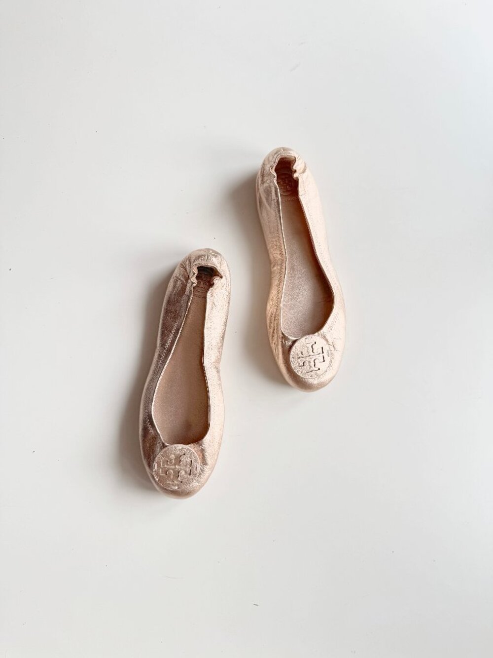 TORY BURCH Minnie Travel Rose Gold Leather Medallion Ballet Flats, Size 9.5